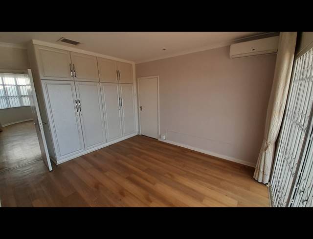 4 BEDROOM FLAT TO LET IN MUSGRAVE